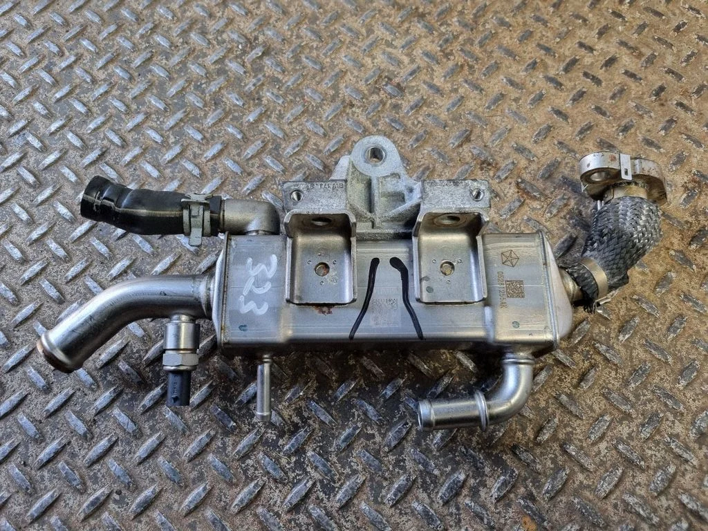 EGR valve cooler 05281255AK