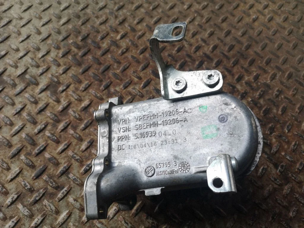EGR-klapi jahuti VPEFMH19206A