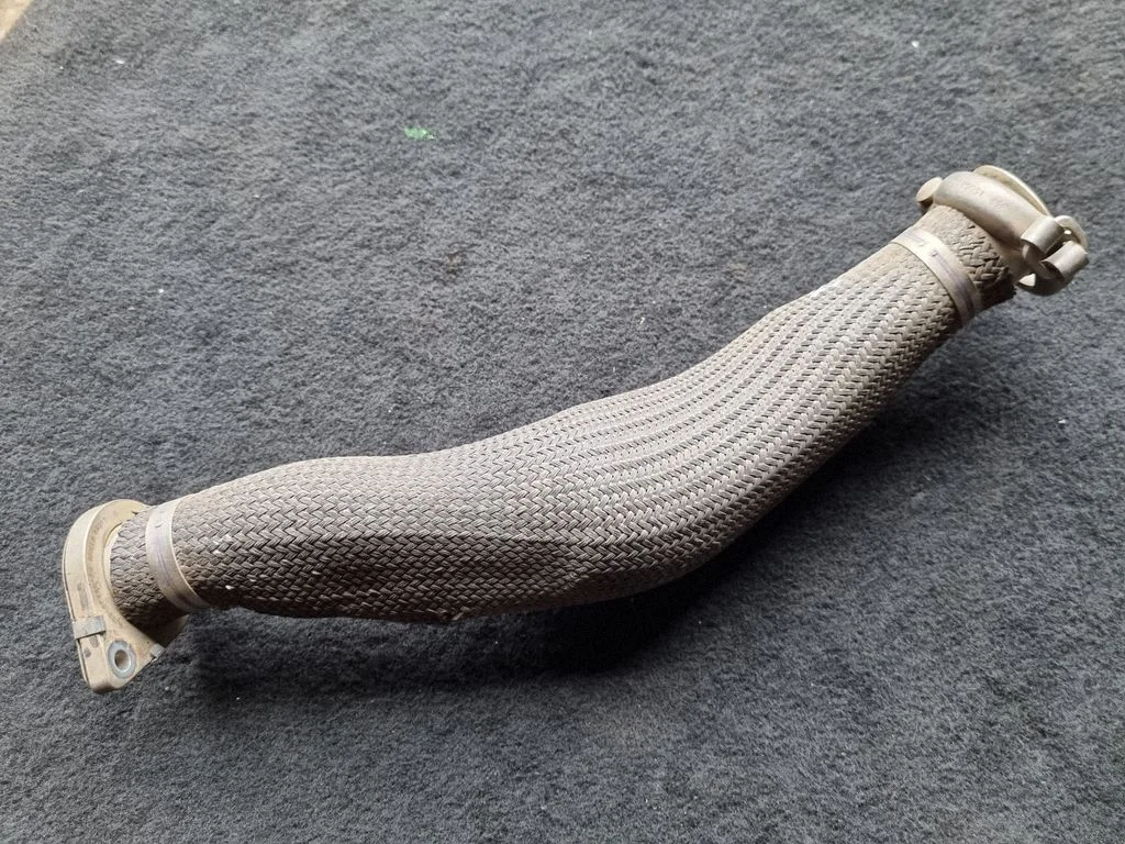 EGR valve line/pipe/hose – Land Rover Range Rover Evoque L538 (2011-2018)