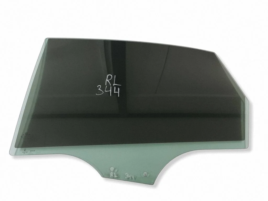 Rear door window glass 8W5845205