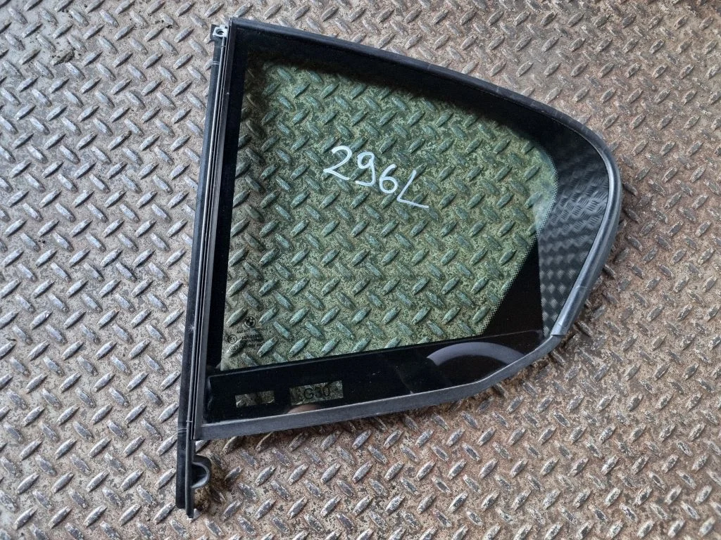 Rear vent window glass 7381347