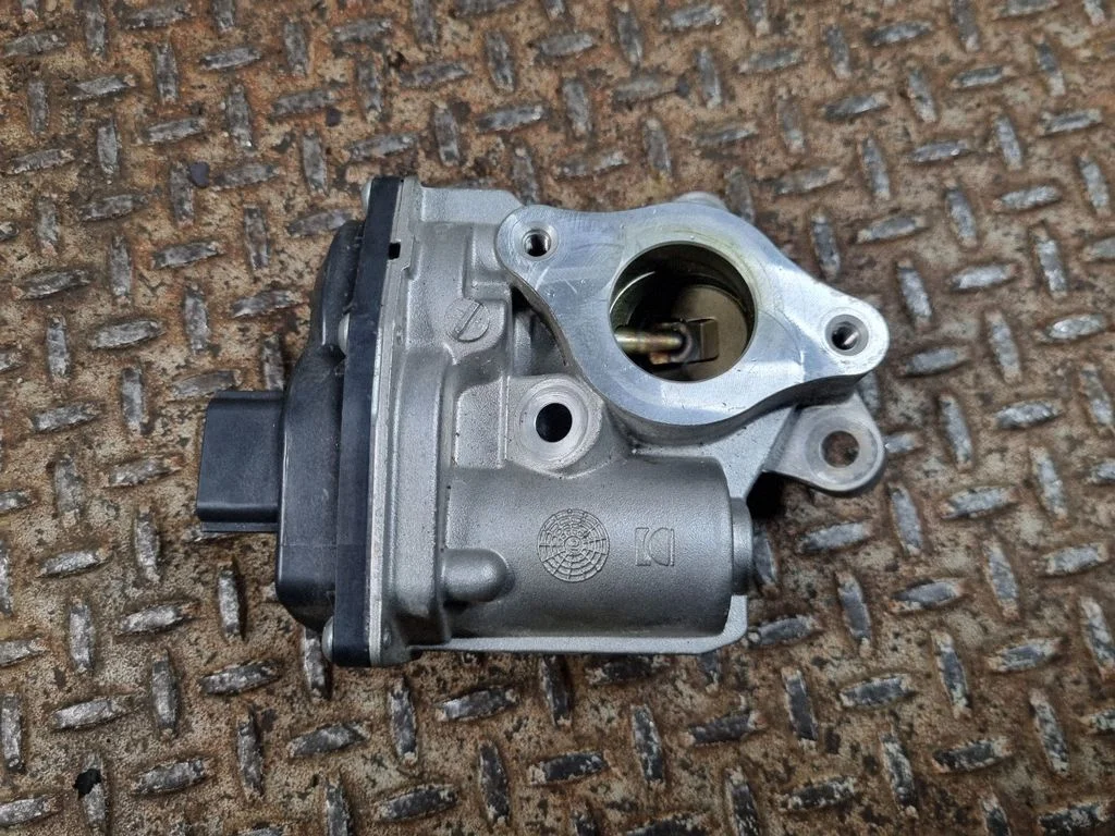 EGR valve 147109074R