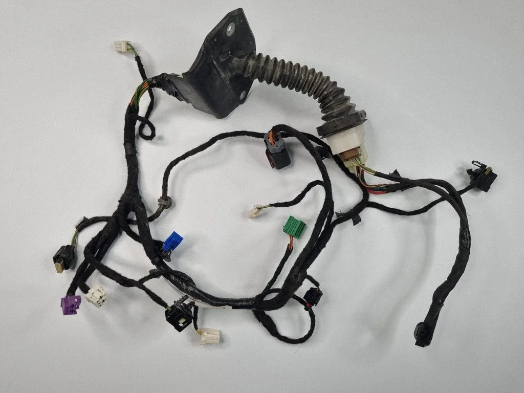Esiukse juhtmestik – Jeep Grand Cherokee (2010-2021)