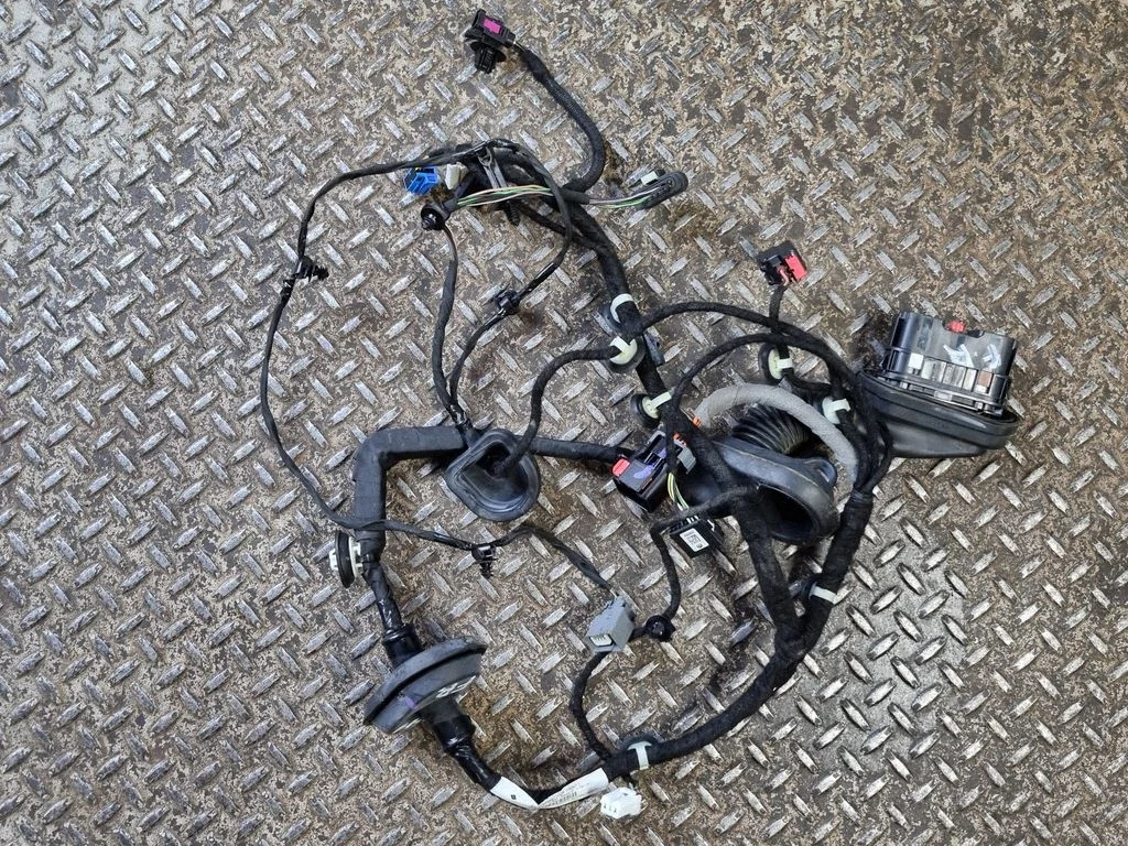 Esiukse juhtmestik – Jeep Grand Cherokee WL (2021-)