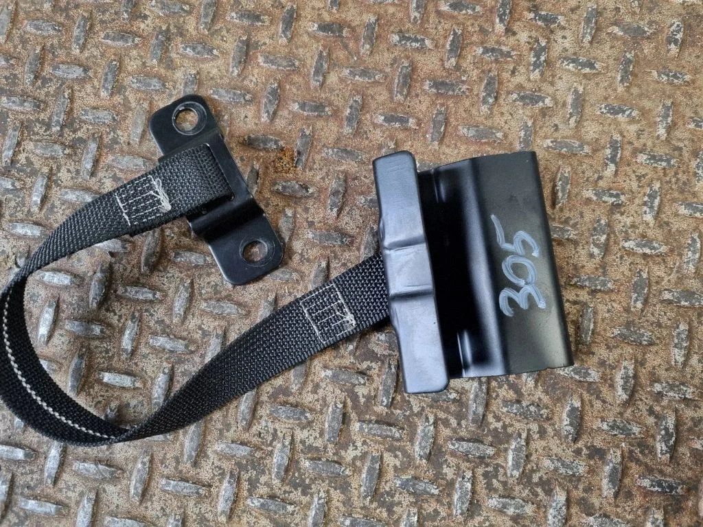 Battery bracket – Audi Q5 SQ5 FY (2017-2025)