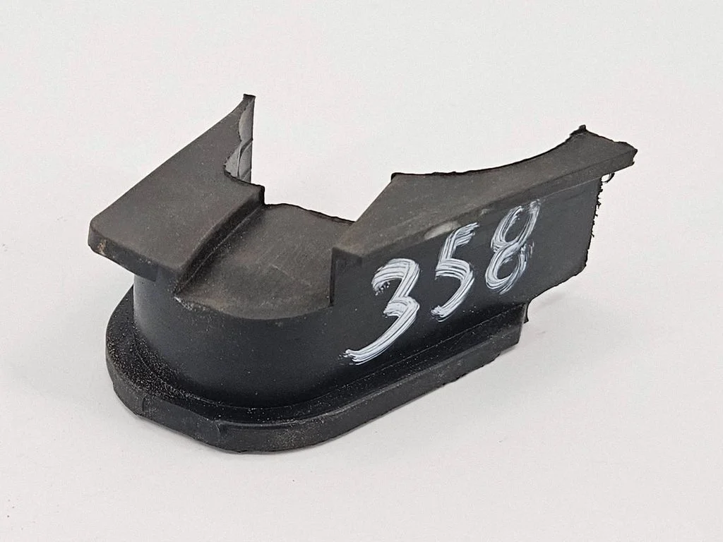 Pozostałe części komory silnika 1S7G7A828AC