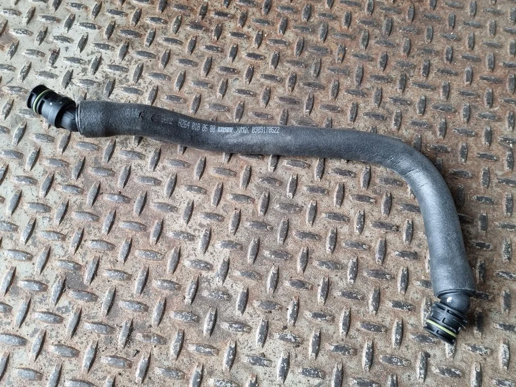 Karteriventilatsioon/-toru(d)/-voolik(ud) – Mercedes-Benz C-klass W205 (2014-2021)