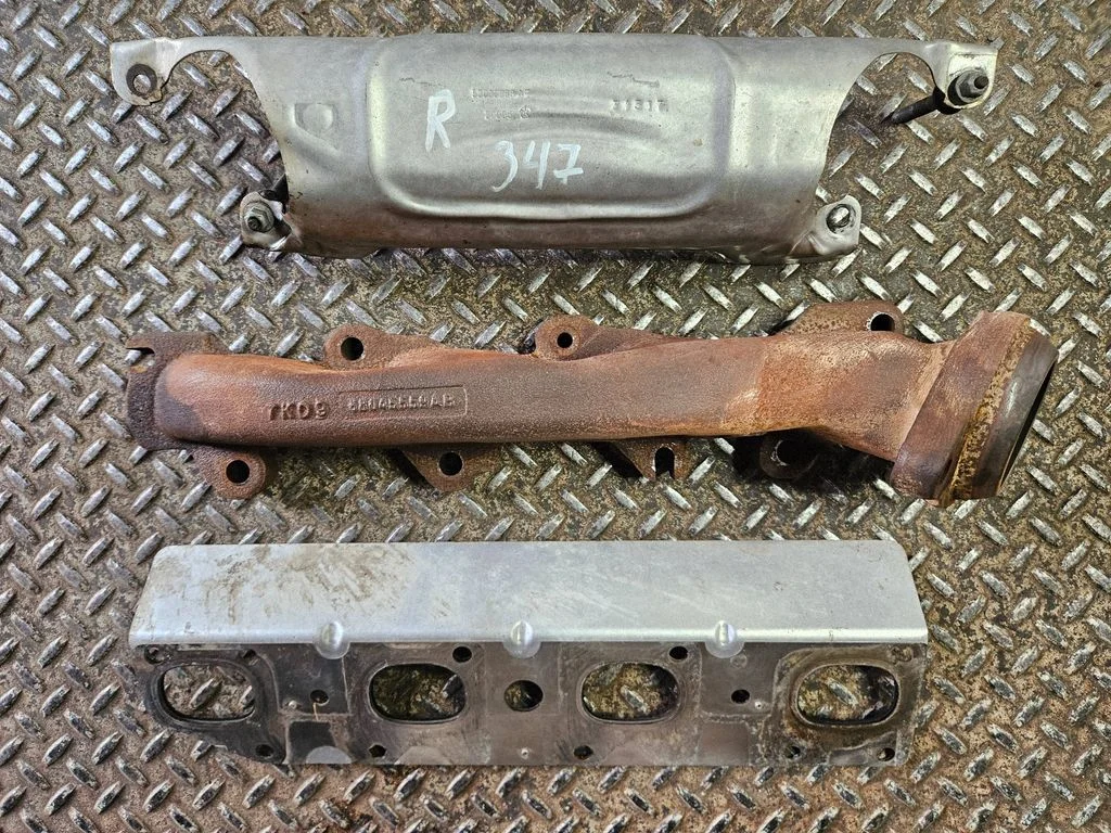 Väljalaskekollektor 68045559AB