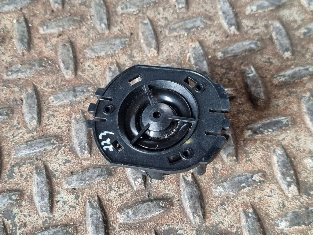 Front door high frequency speaker 28148BR00A