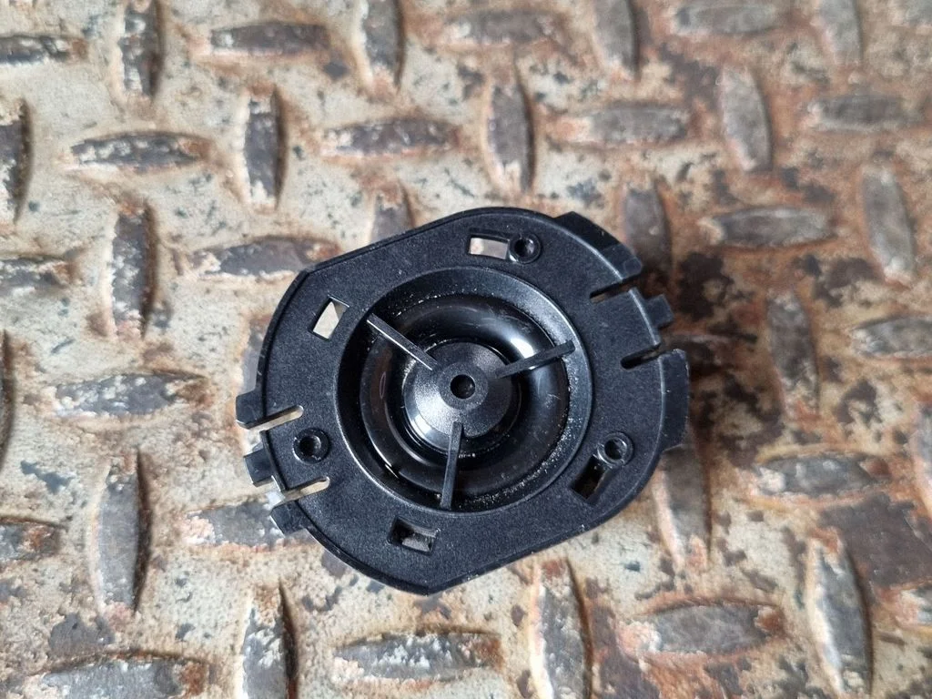 Front door high frequency speaker 28148BR00A