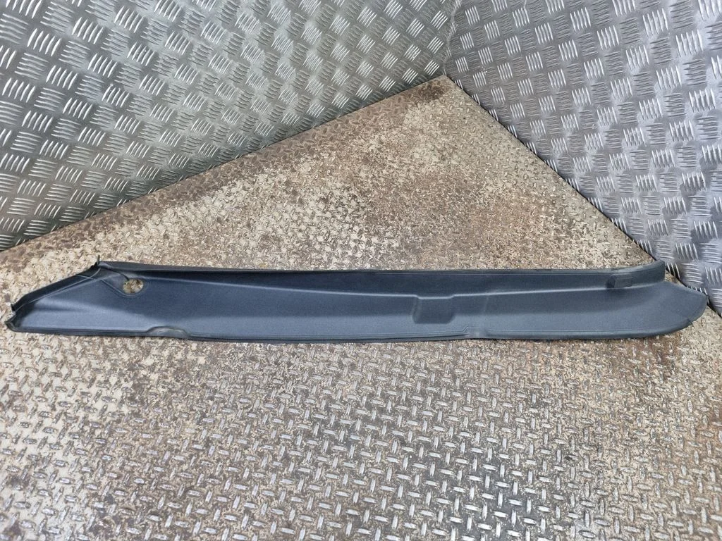 Tailgate trim A2976906702