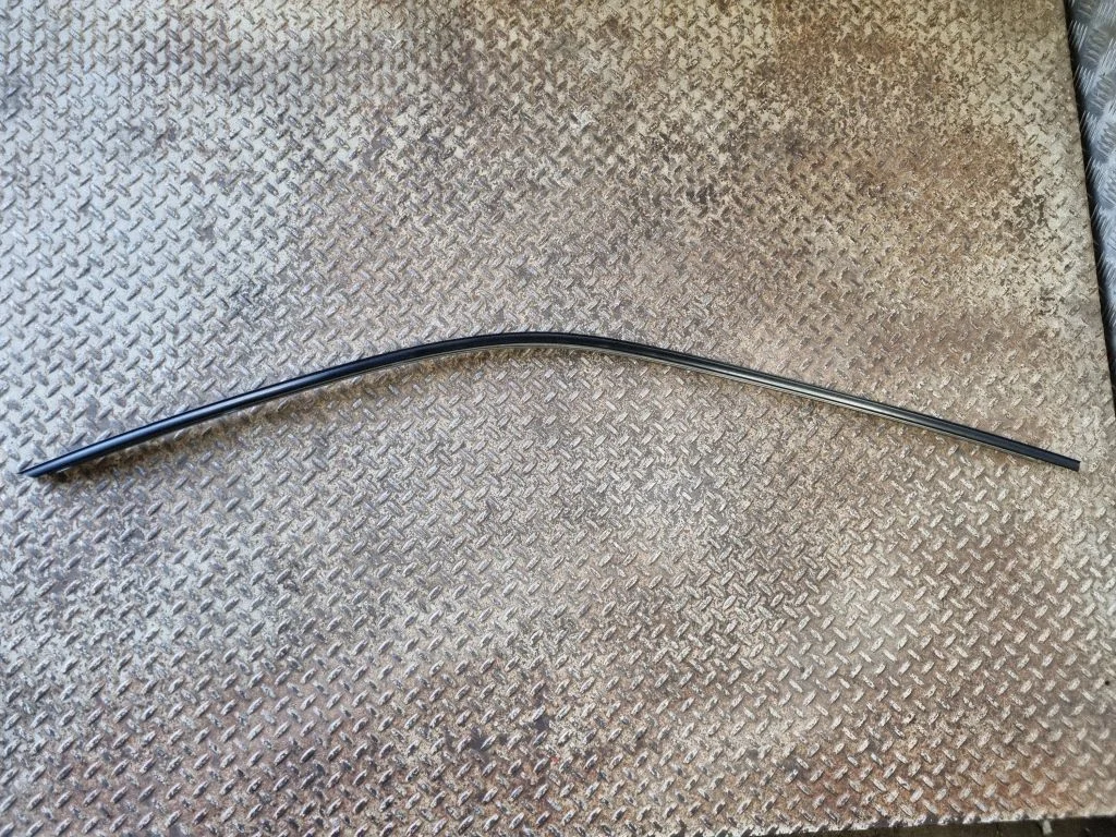 Roof trim bar molding cover – Dodge Challenger (2008-2023)