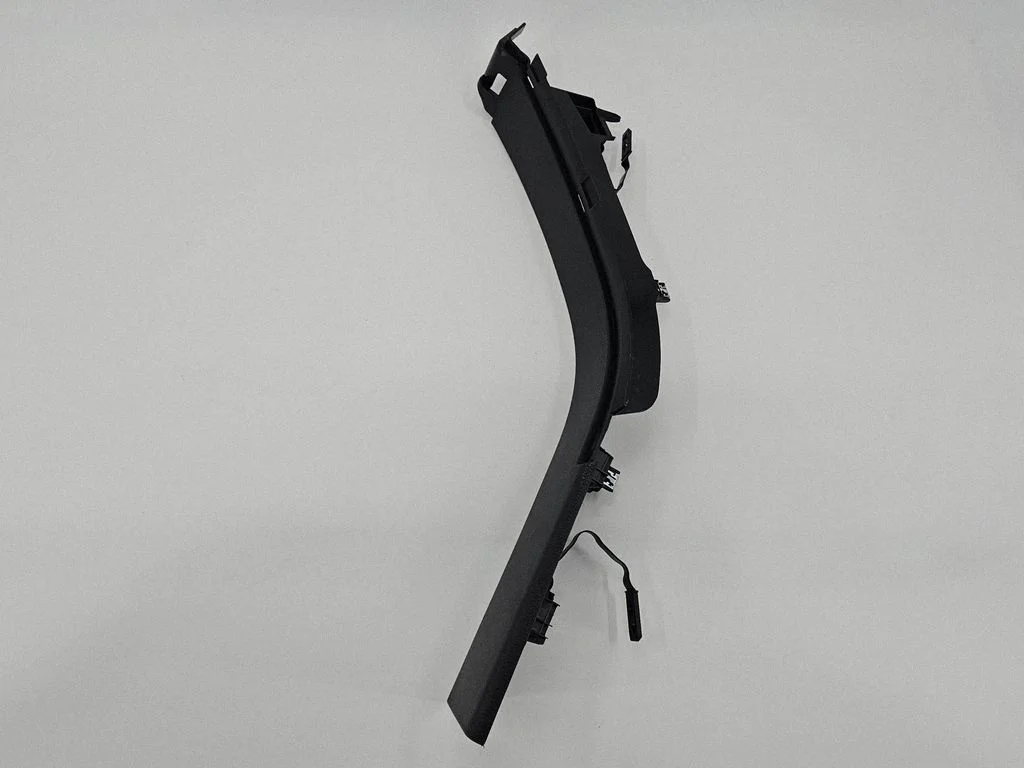 Muu läviste/piilarite katte osa – Jeep Grand Cherokee (2010-2021)