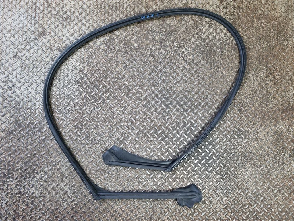 Other sill/pillar trim element A2976734200