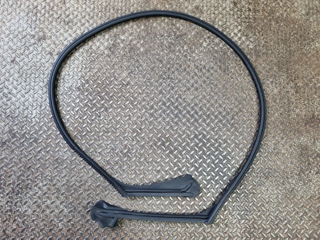 Other sill/pillar trim element A2976734100