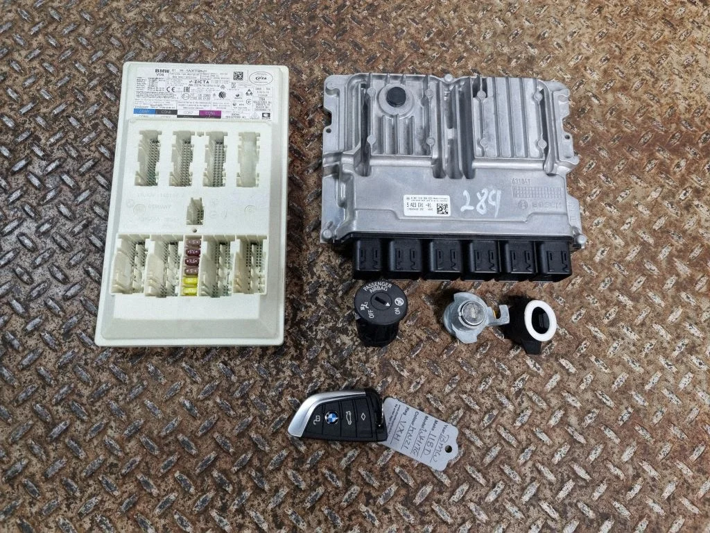 Käivituskomplekt (ECU ja lukukomplekt) – BMW 1-seeria F40 (2019-2023)