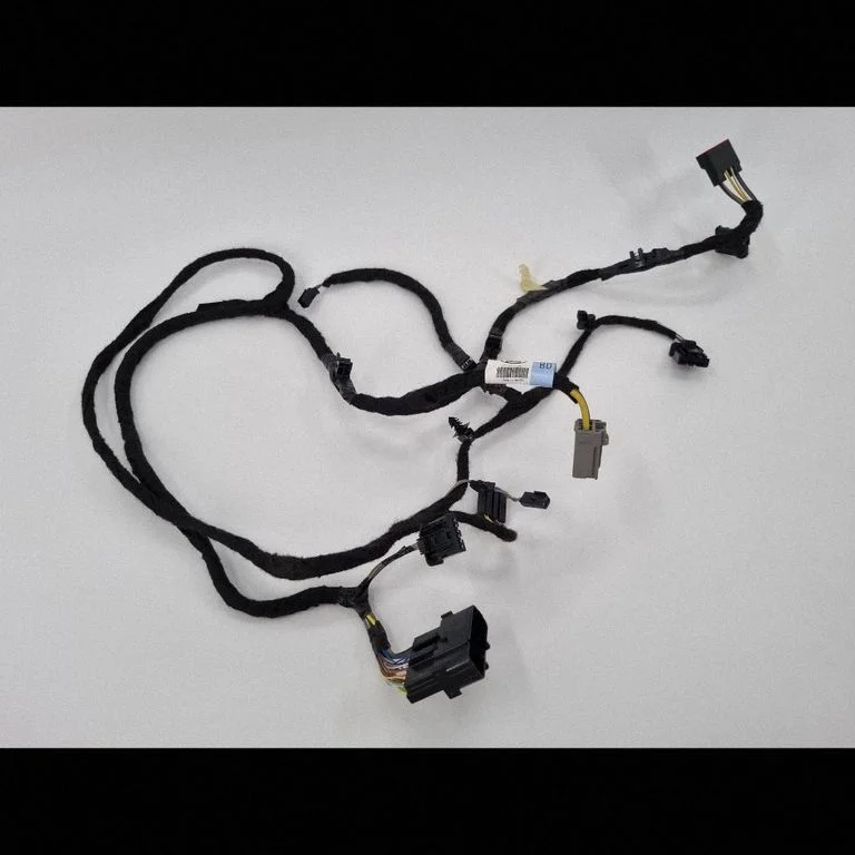 Muud juhtmed / juhtmestik FR3T18B574BD