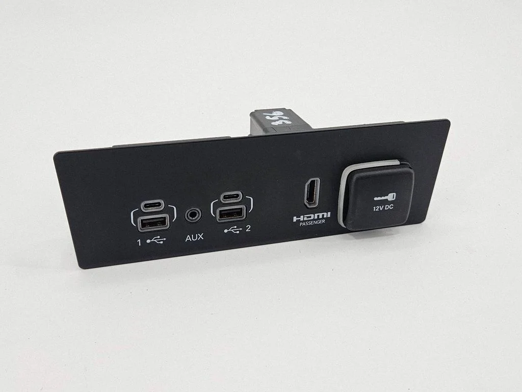 USB-pesa 68538180AA