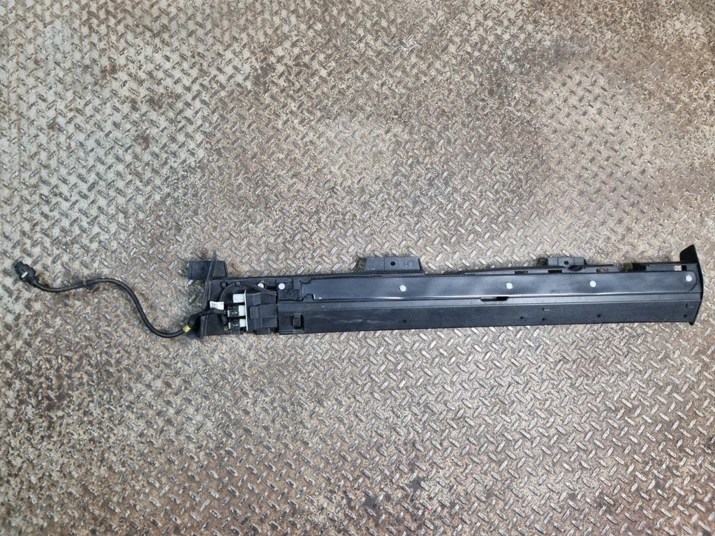 Šoninių slankiojančių durų ECU modulis