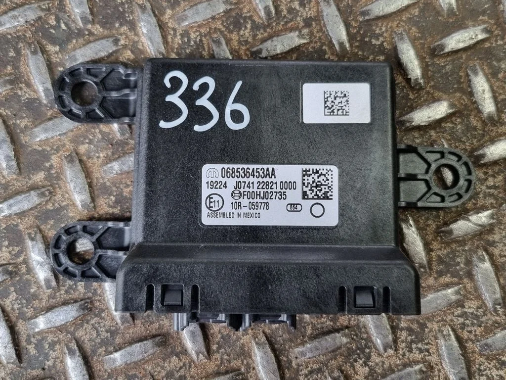 Gateway control module 068536453AA