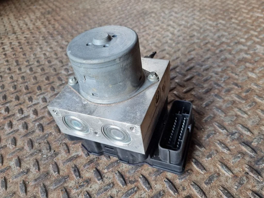 ABS bloks BG912C405AD