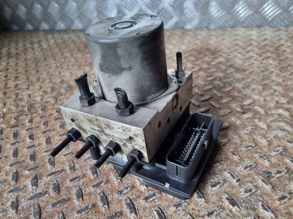 ABS bloks – Audi A4 S4 B7 8E 8H (2005-2008)