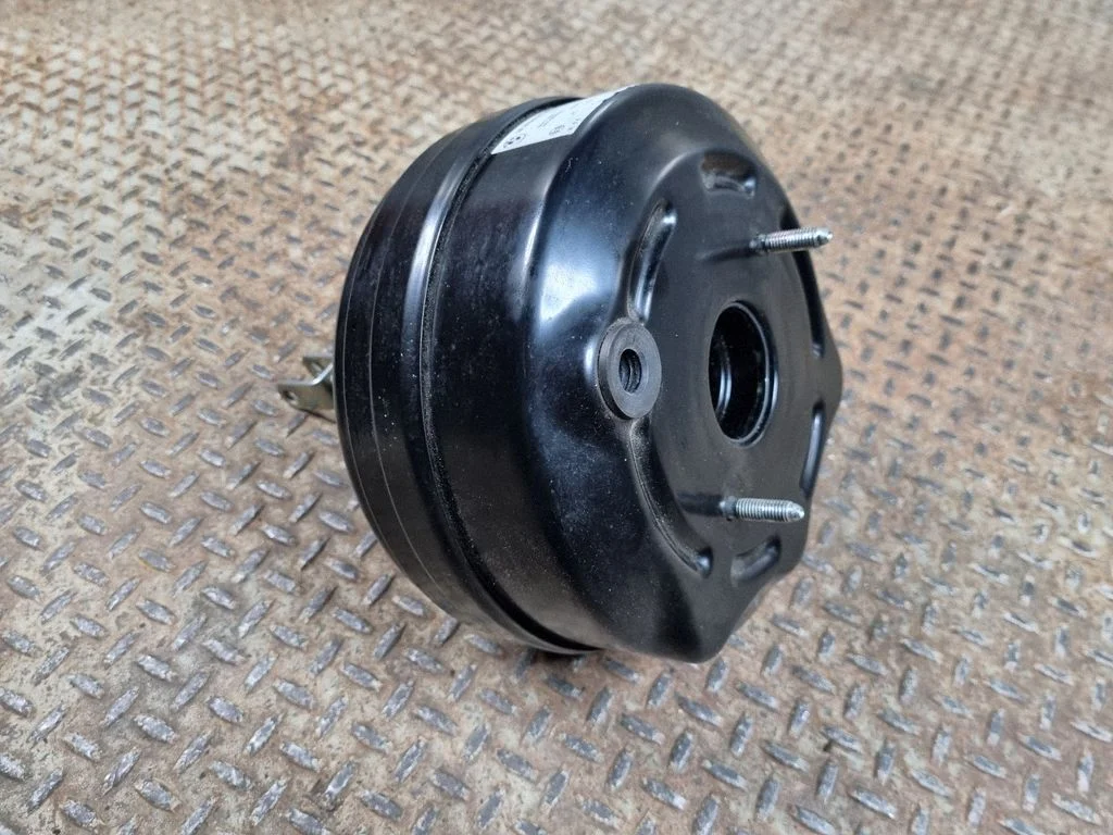 Brake booster 6798419