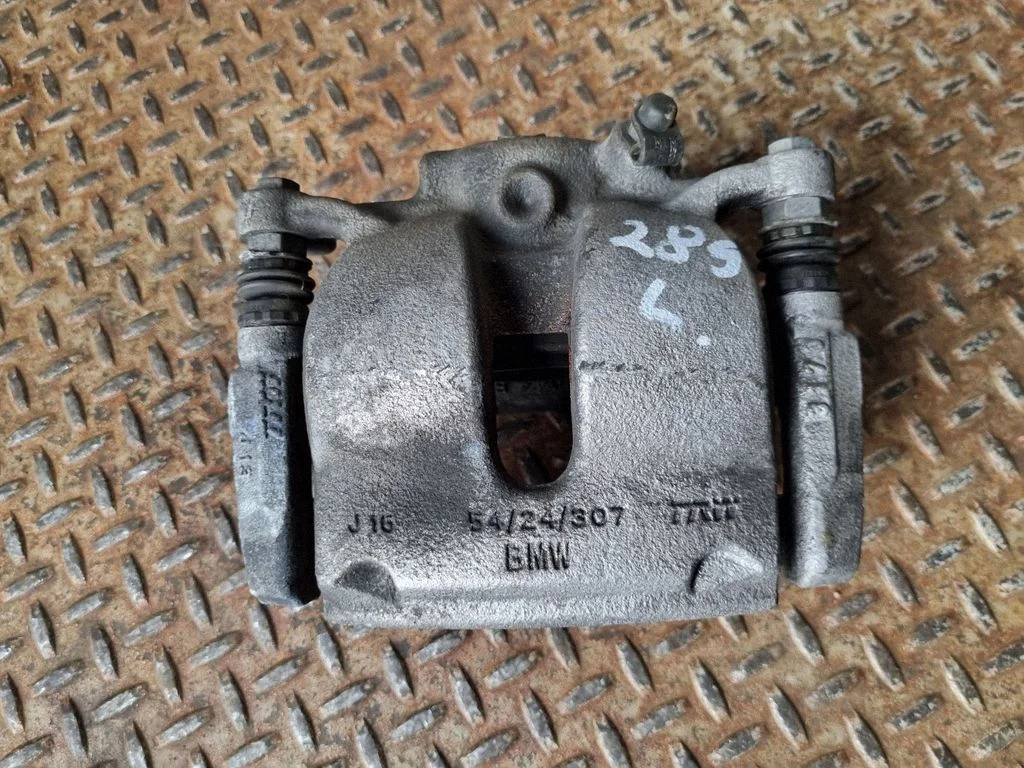 Front brake caliper – left