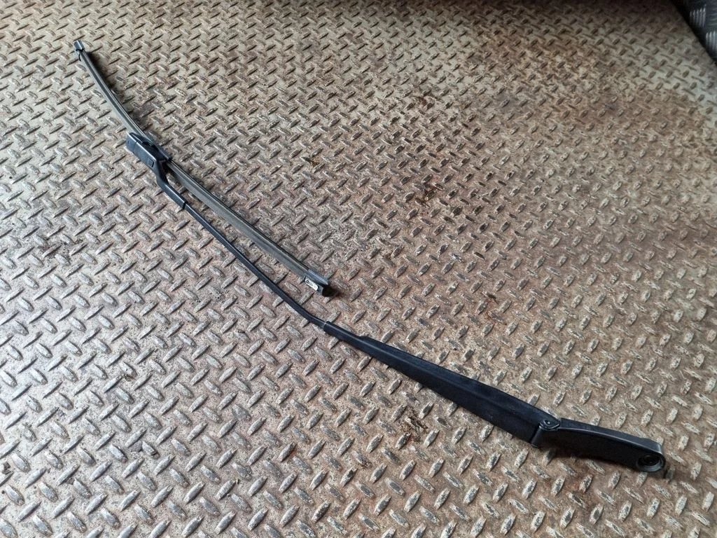 Windshield/front glass wiper blade – Volkswagen Tiguan Allspace (2017-)