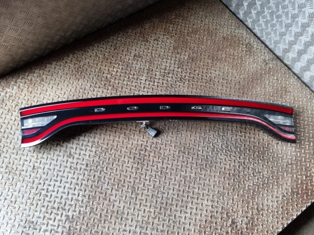 Tailgate rear/tail lights 68398666AB