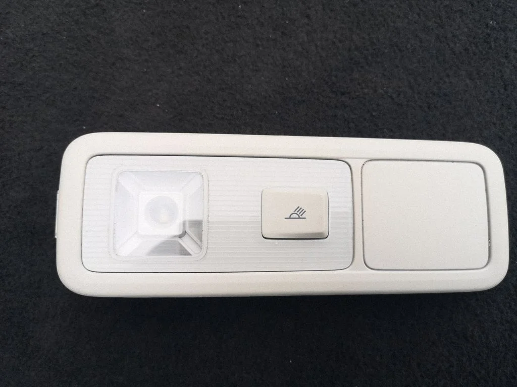 Tagaistmete valgustustuli – Volkswagen Tiguan Allspace (2017-)