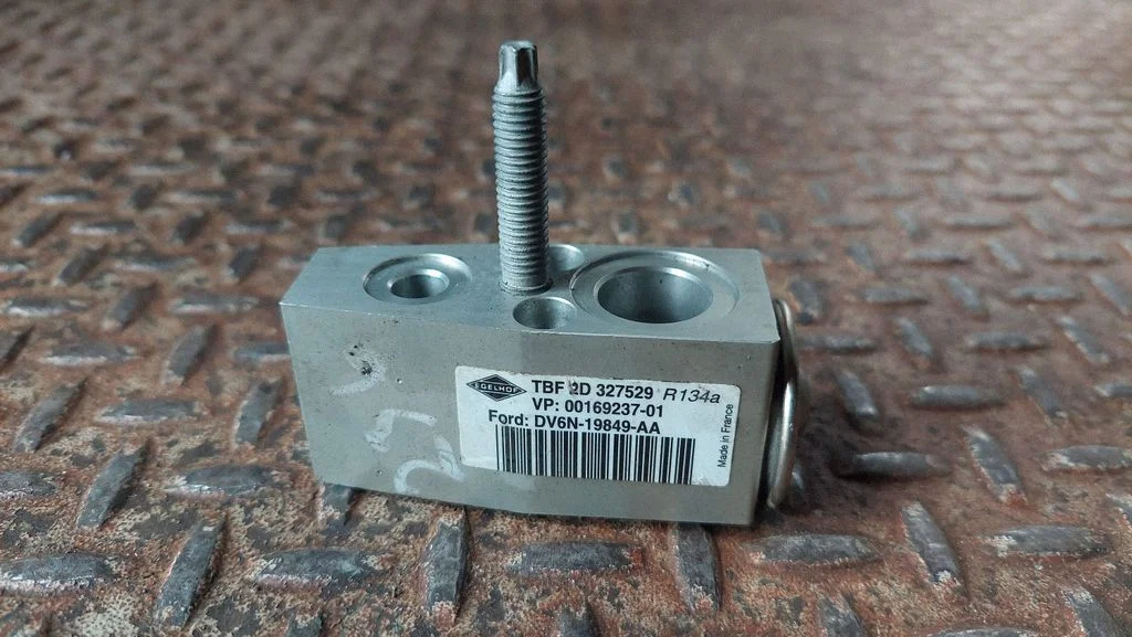 Air conditioning (A/C) expansion valve DV6N19849AA
