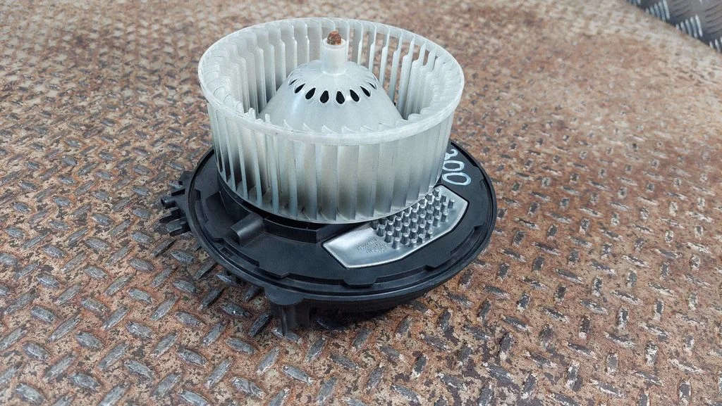 Heater fan/blower – Volkswagen Tiguan Allspace (2017-)