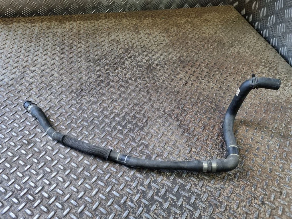 Engine coolant pipe/hose 6832803