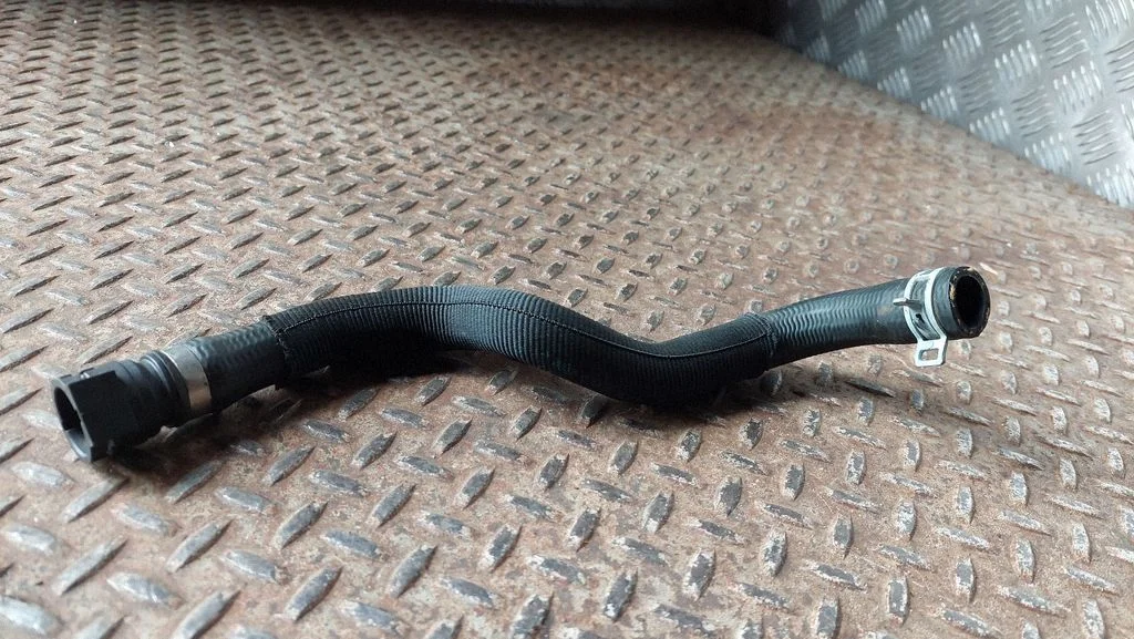 Engine coolant pipe/hose 9299629