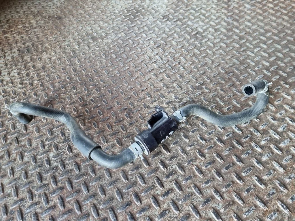 Engine coolant pipe/hose – Nissan Juke I F15 (2010-2018)