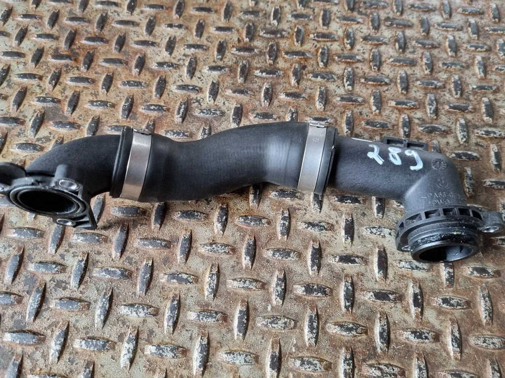Engine coolant pipe/hose 9896566
