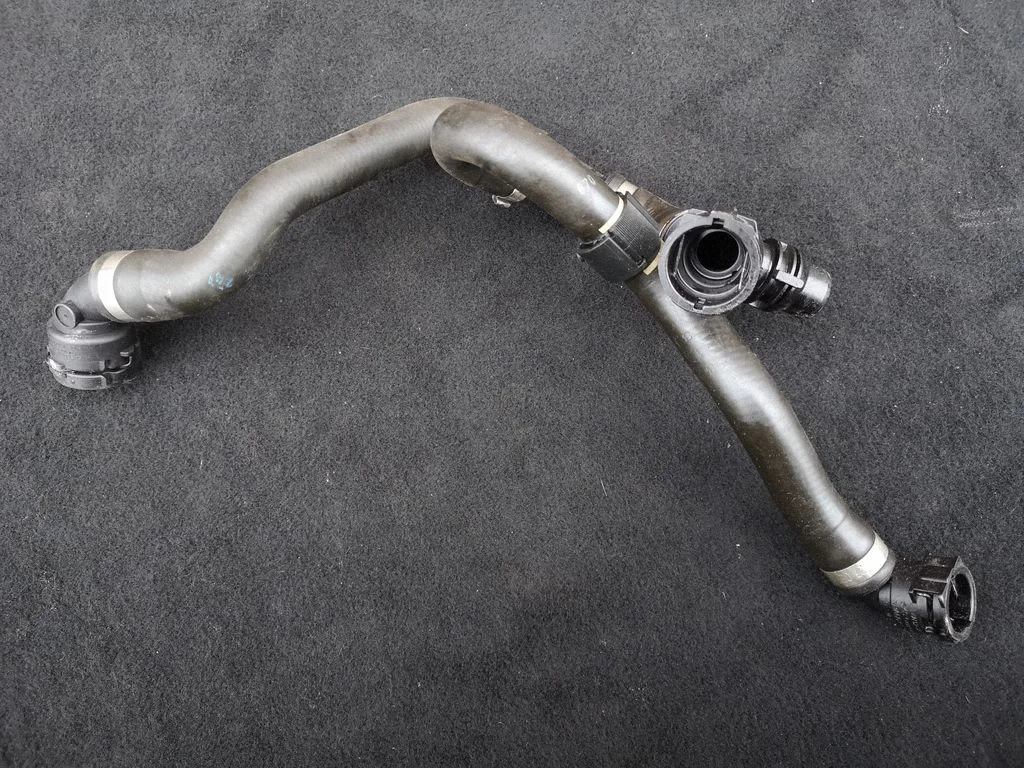 Engine coolant pipe/hose 7555633