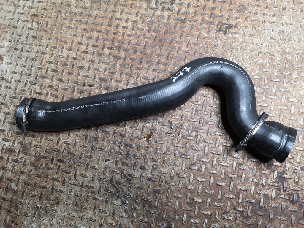 Vahejahuti voolik (-ud)/ toru (-d) – Peugeot 406 (1999-2006)