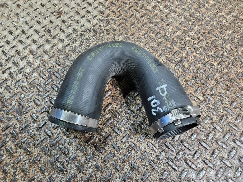 Intercooler hose/pipe 5QA614321A