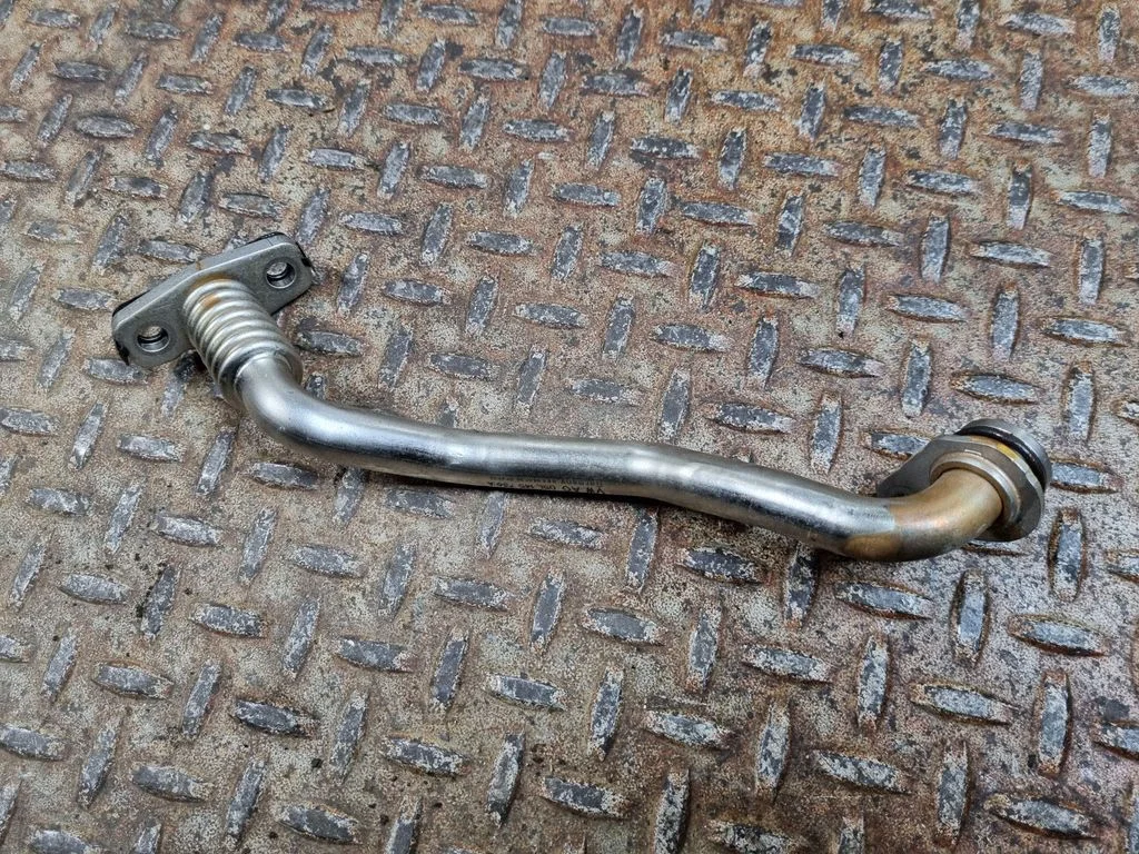 Määrimistoru(d)/-voolik(ud) 05L145736A