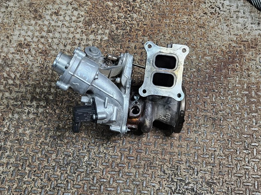 Turbocharger 06K145654J