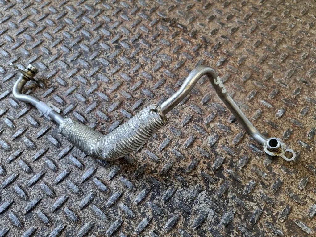 Turbo turbocharger oiling pipe/hose 8629969