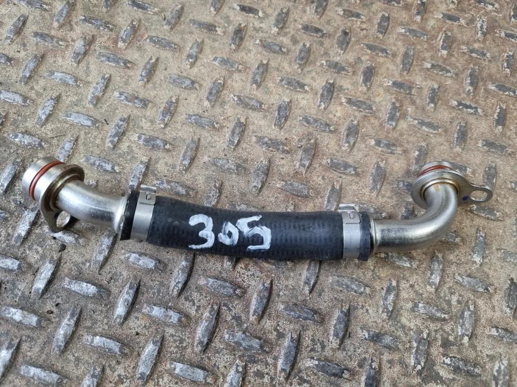 Turbo turbocharger oiling pipe/hose 06L145735H