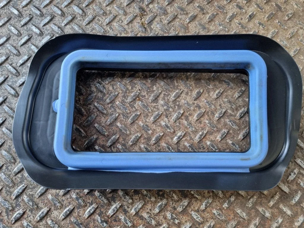 Air intake duct part 6835826