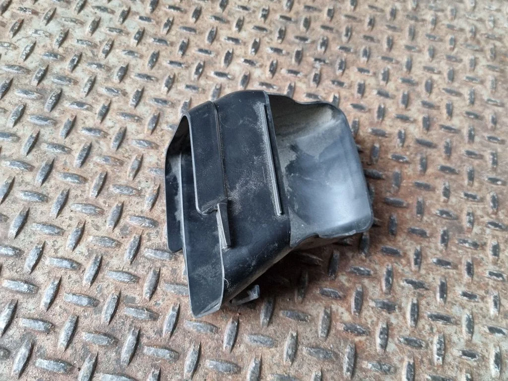 Air intake duct part 7597585