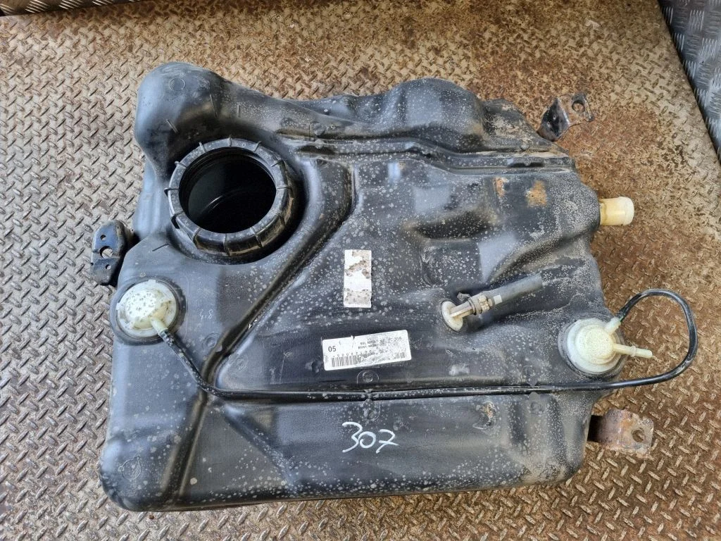 Fuel tank – Ford Focus (2010-2017)