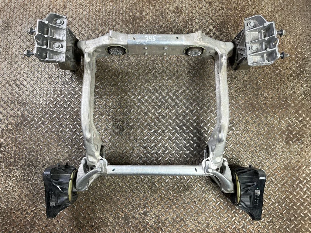 Engine mounting bracket A2973451100