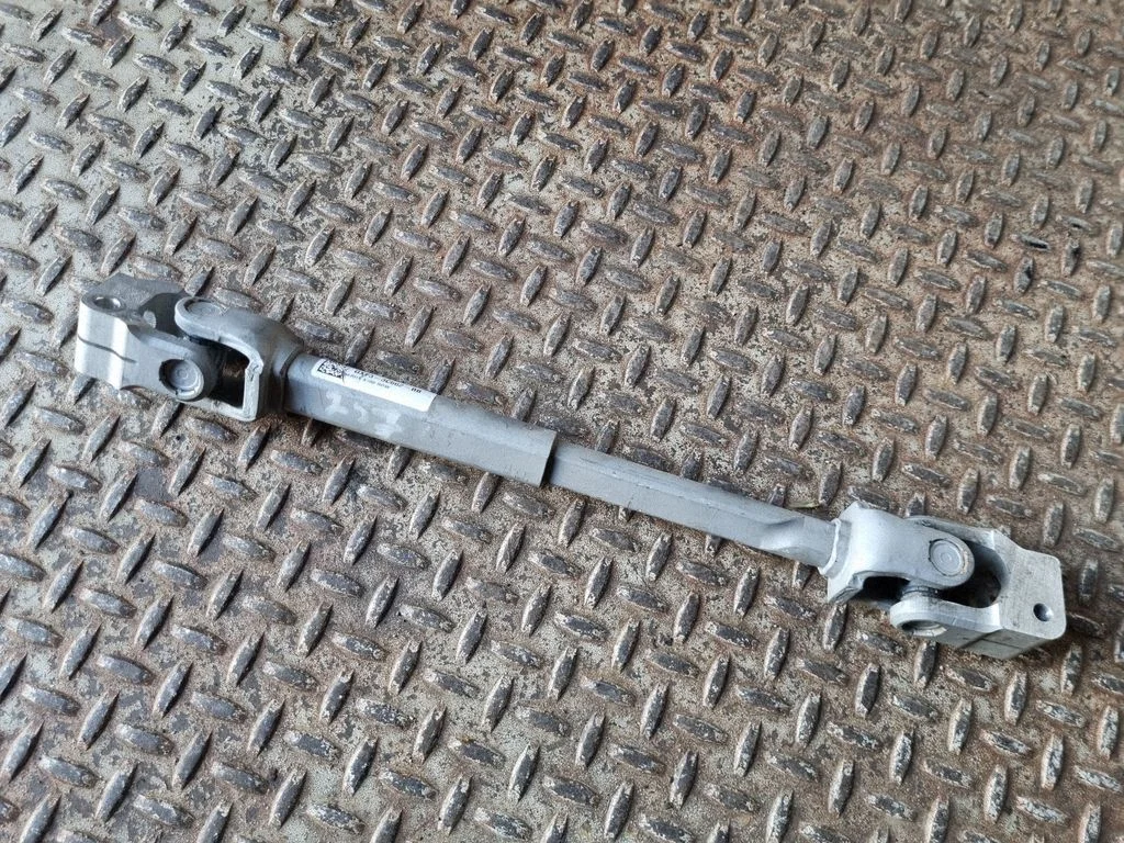 Steering column universal joint GX733C662BB