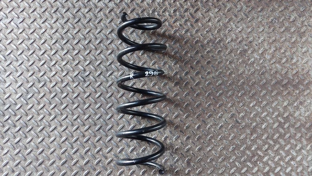Front coil spring – right